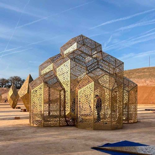 Artistic Metal Structures for Events and Exhibitions in Dubai