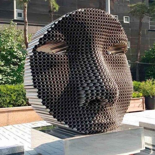 Handcrafted Metal and Stainless Steel Sculptures for Unique Decor in Dubai